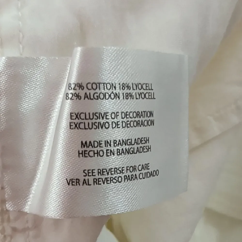 Orvis Off-White Casual Shorts